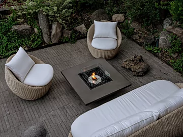 Vertigo 40 - Outdoor Patio