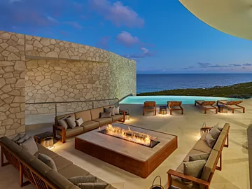 Linear 90 - Southern Ocean Lodge