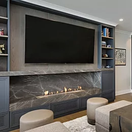 Relax #2designgroup
.
.
.
.
.
#familyroom #fireplace #linearfir...